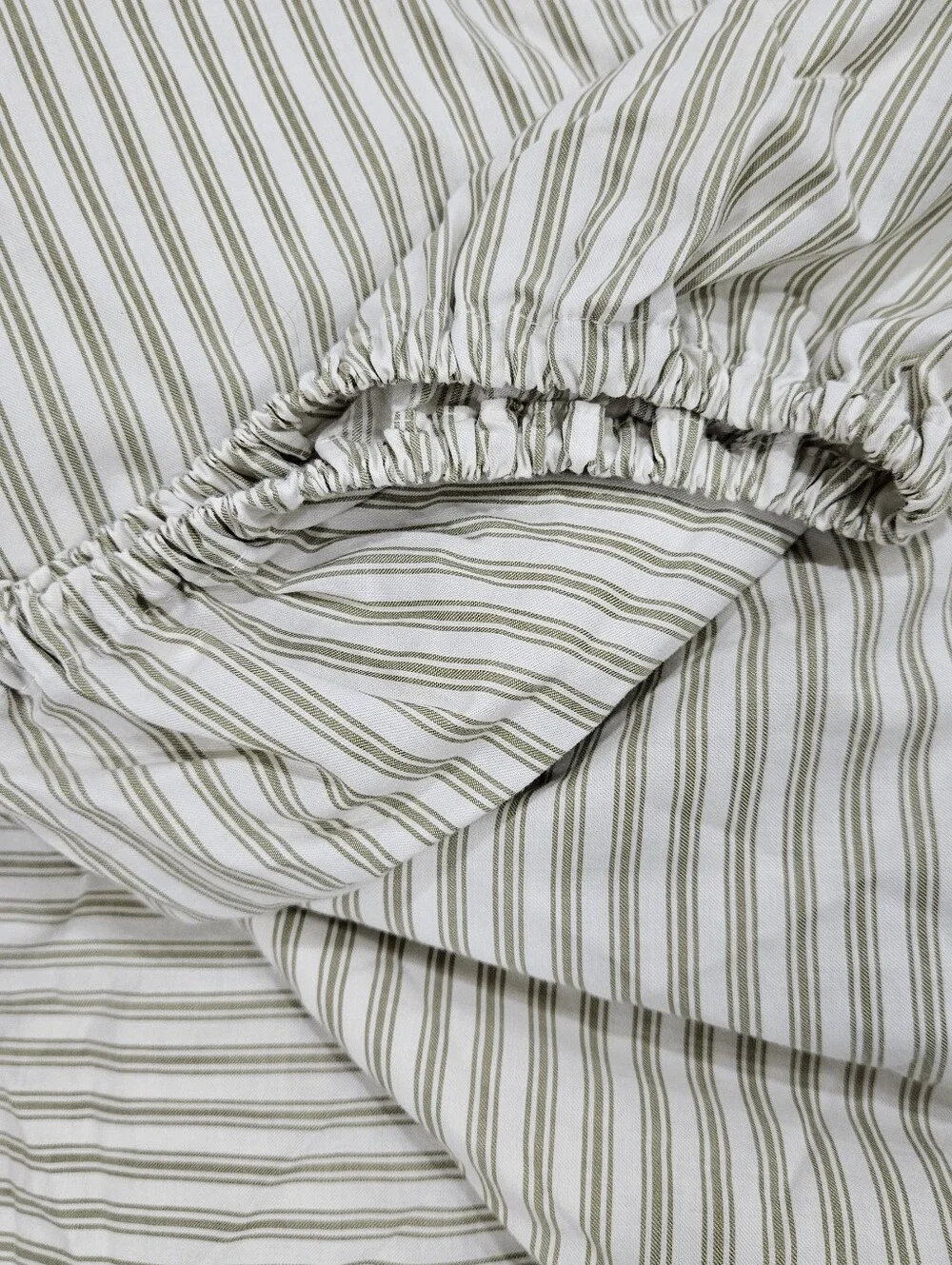 VTG Pottery Barn Olive Green Cream Ticking Stripe KING Fitted Sheet Cotton 2007